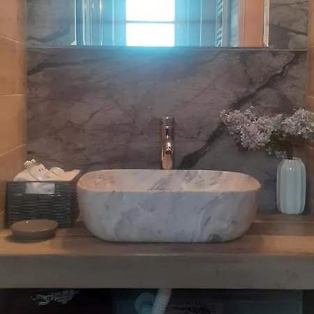 Staro Chalpa Farmház *